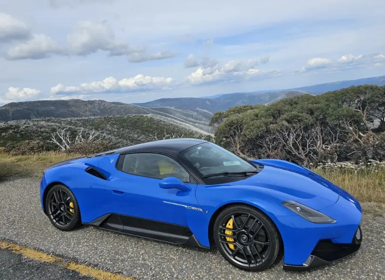 Maserati, Rolls-Royce & Bentley Feature at M&M Maserati, Rolls-Royce & Bentley Feature at M&M